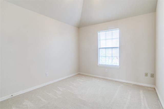 Building Photo - 2705 Emerald Ln