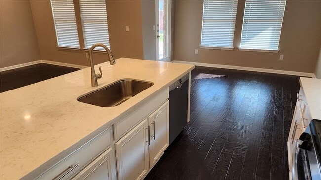 Building Photo - 16409 Pallazo Dr