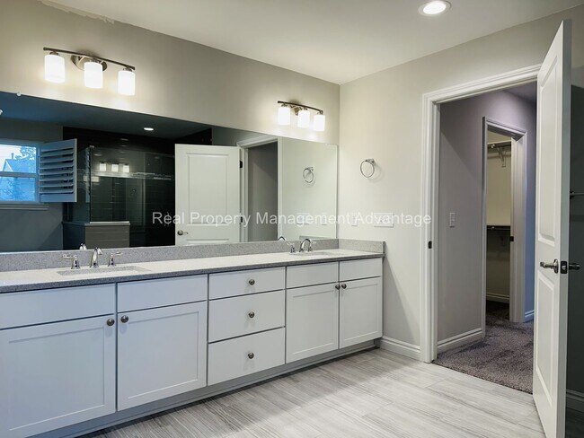 Building Photo - Stunning Contemporary New Build in Northwest Royal Oak