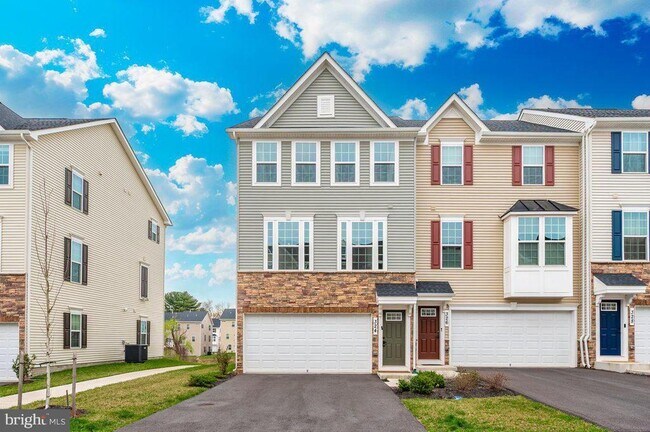 Building Photo - 324 Pemberton Park Ln