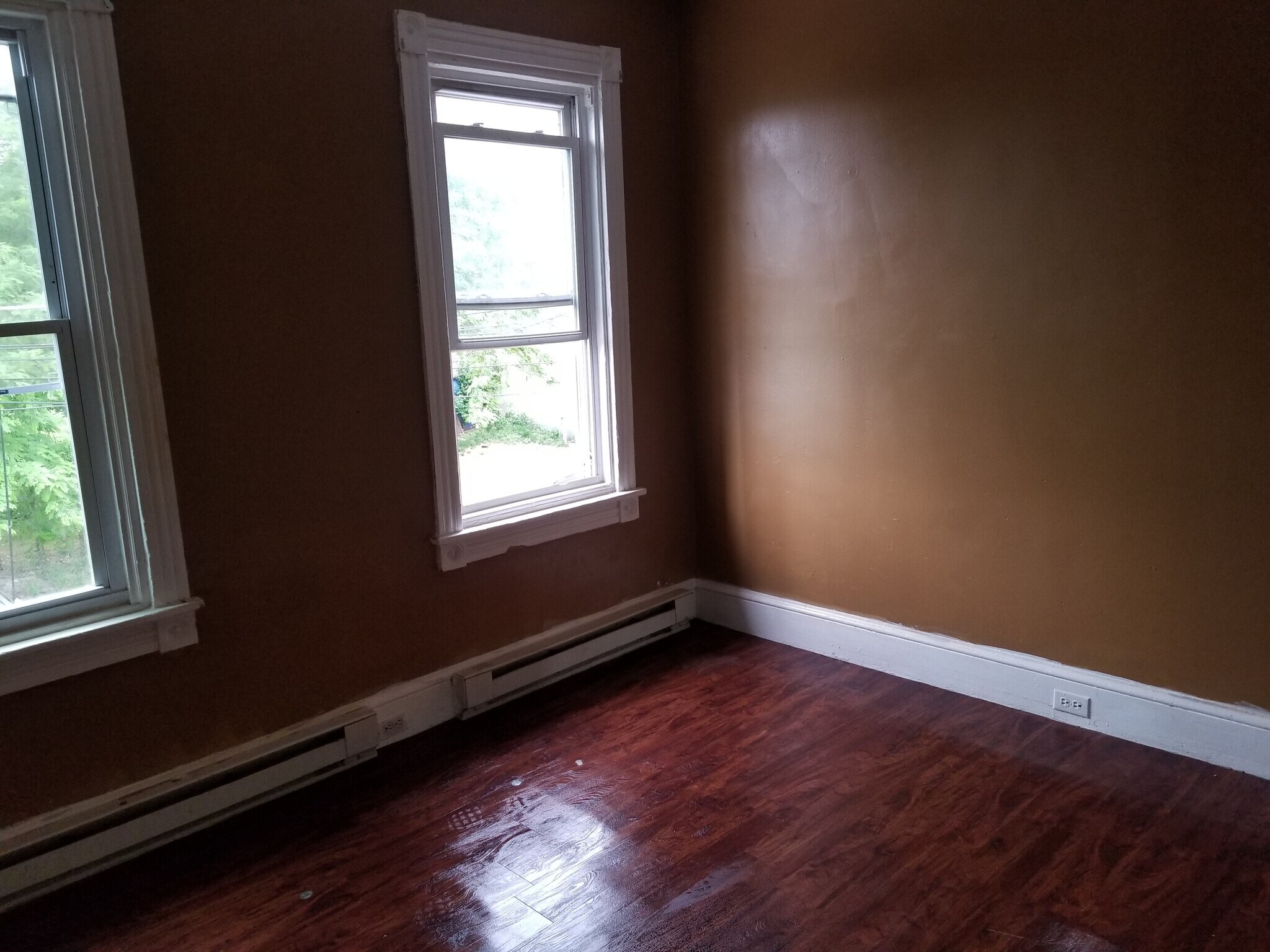 Building Photo - 519 tulpehocken street