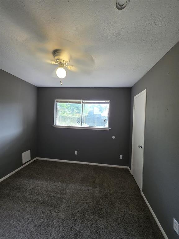 Building Photo - 22819 Carter Gate Dr