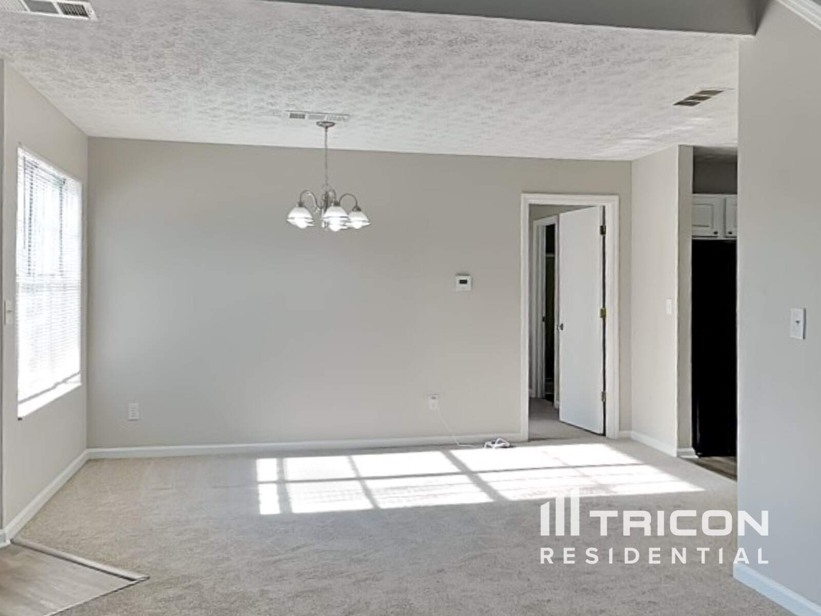 Building Photo - 1791 Killarney Dr SW