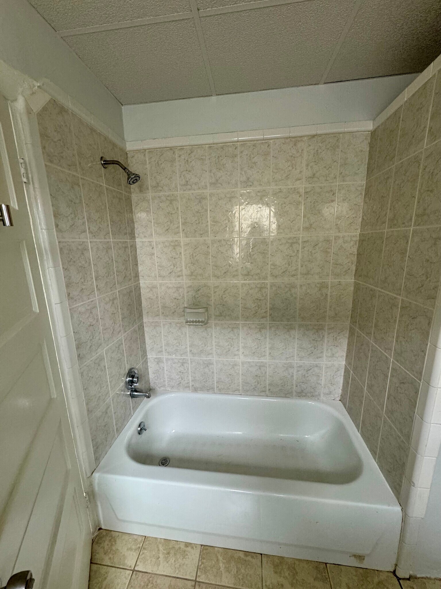 Building Photo - 224 Park Ave