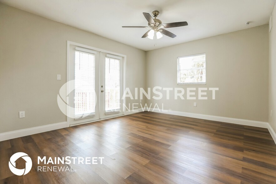 Building Photo - 5004 Bonnet Ave