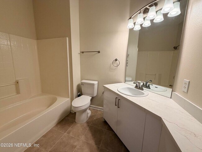 Building Photo - 7990 Baymeadows Rd E