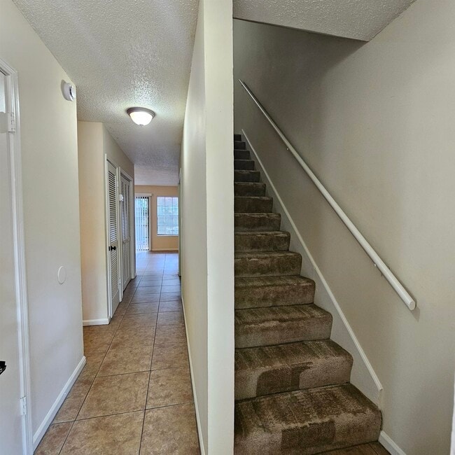 Building Photo - 3701 Donovan Dr