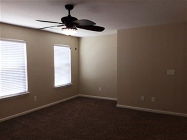 Building Photo - 183 Charlesfort Way
