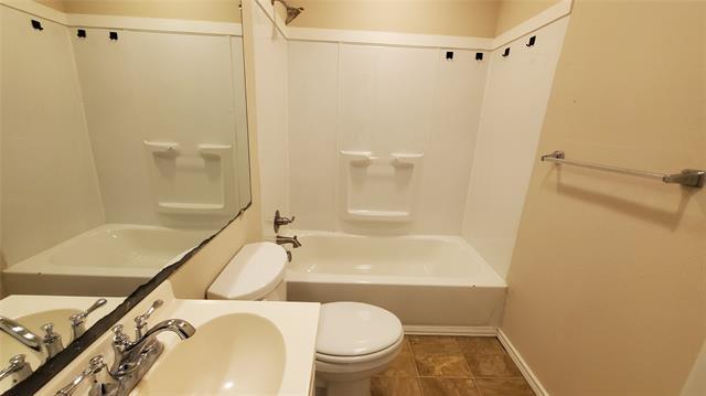 Building Photo - 1237 S Waco St