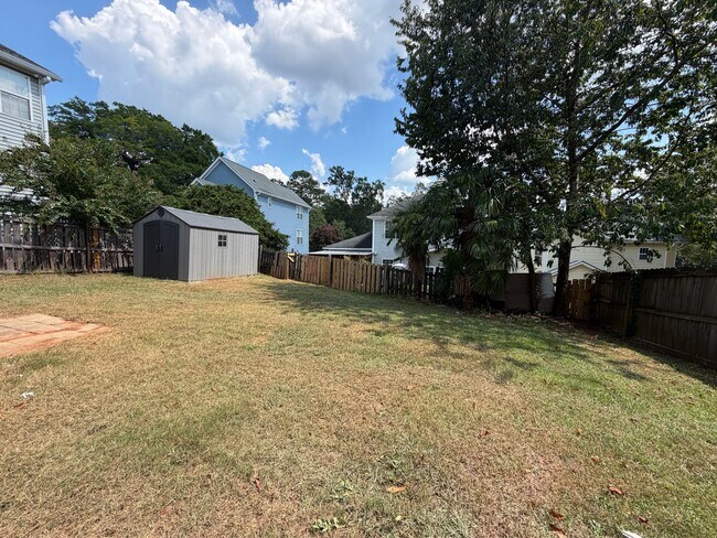 Building Photo - 307 Laurel Hill Ln