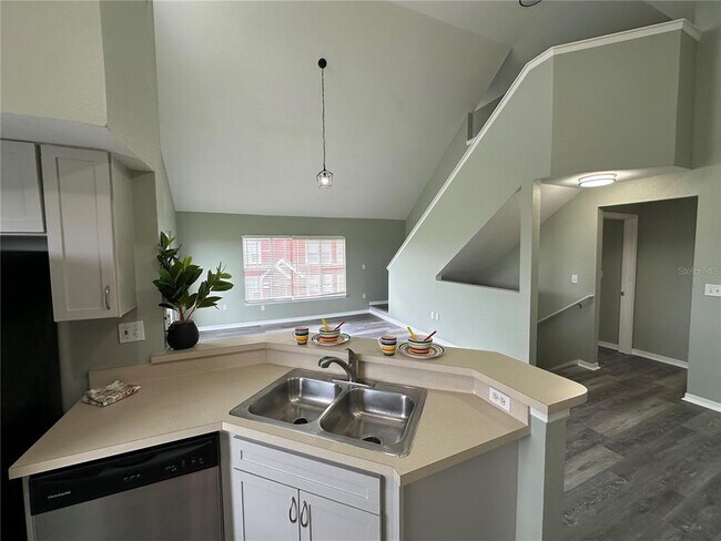 Building Photo - 10534 White Lake Ct