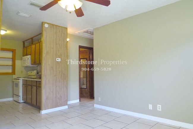 Building Photo - 1773 Lindsey Rd