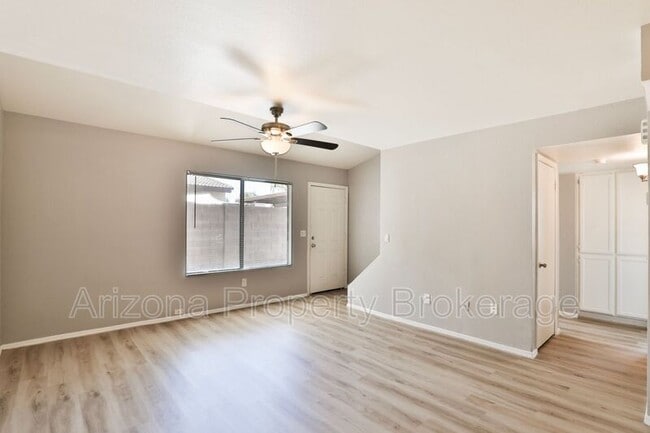 Primary Photo - 6220 E Greenway St
