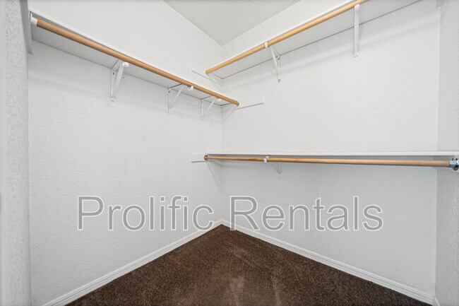 Building Photo - 3211 Tom Lockett Dr