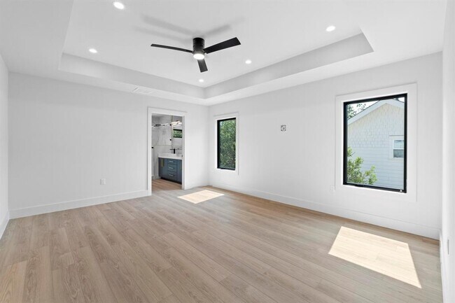 Building Photo - 1211 Madison Ave