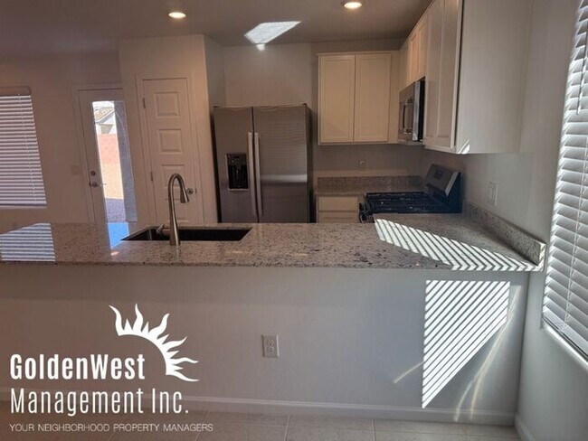 Building Photo - Beautiful 3Bdm 2Ba Home in the Community of Vail