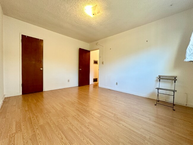 Building Photo - 11510 Ohio Ave
