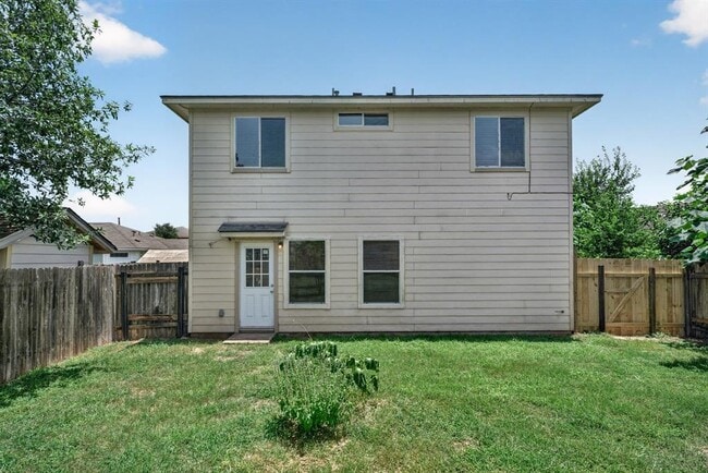 Building Photo - 2412 Kale Dr