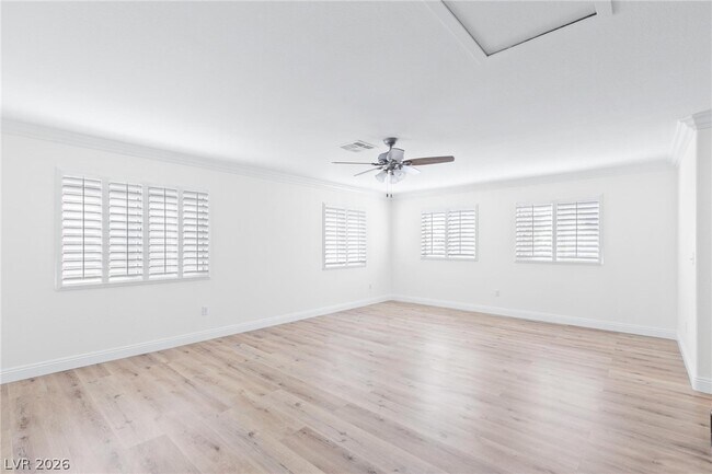 Building Photo - 10980 St Rafael St