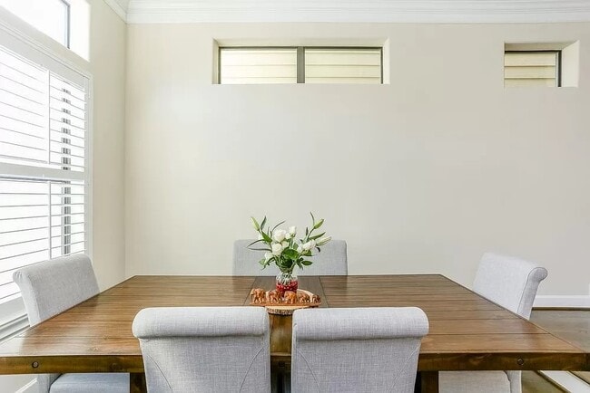 Building Photo - 5309 Blossom St