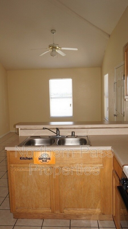 Building Photo - 8909 Herbert St