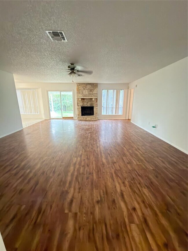 Building Photo - 5601 Porsche Ln