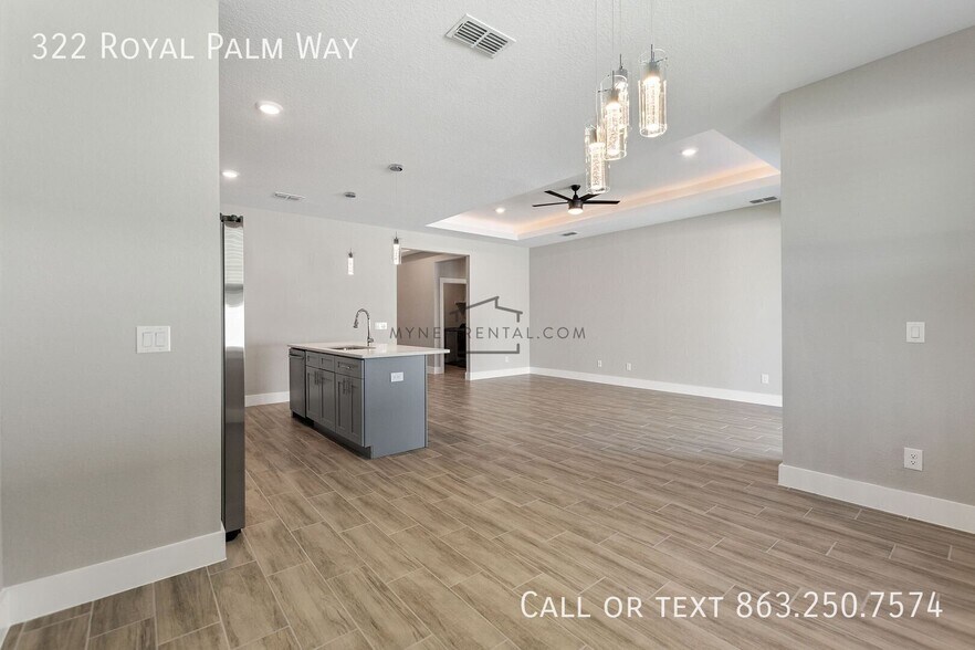 Building Photo - 322 Royal Palm Wy