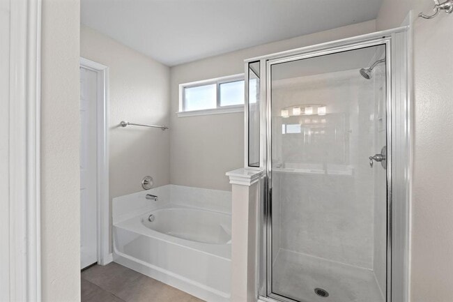 Building Photo - 2004 Dry Season Trail