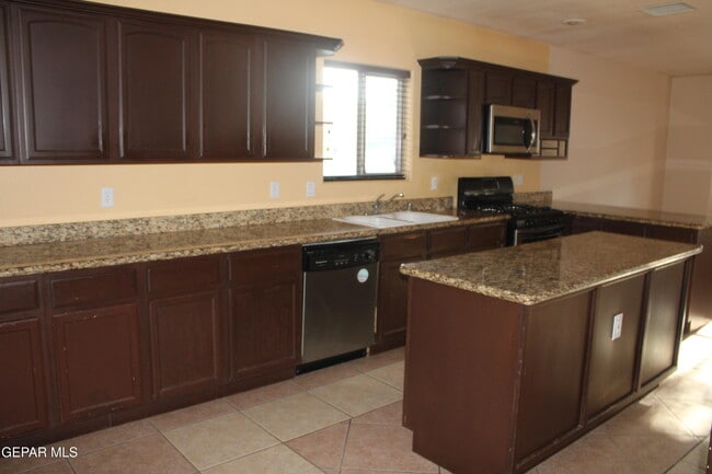 Building Photo - 3645 SAMMY REECE Pl