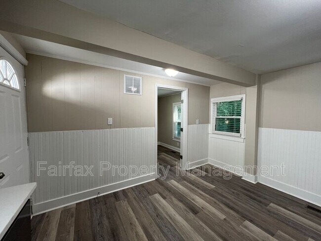 Building Photo - 2616 S Roxboro St
