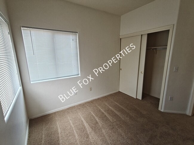 Building Photo - 8262 W Zlacket Dr
