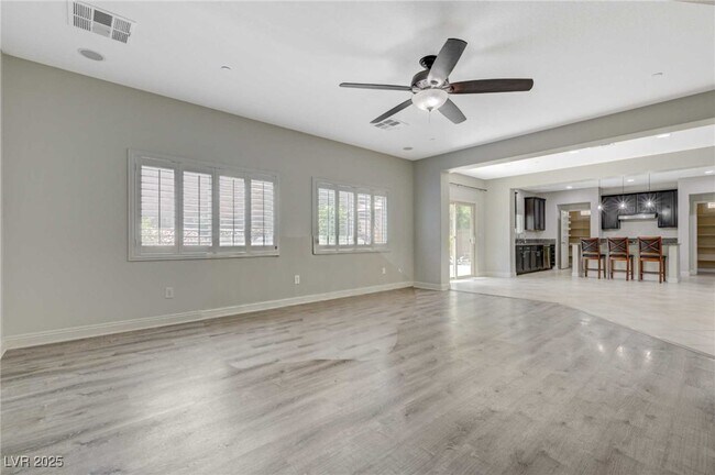 Building Photo - 2977 Queen Lake Ct