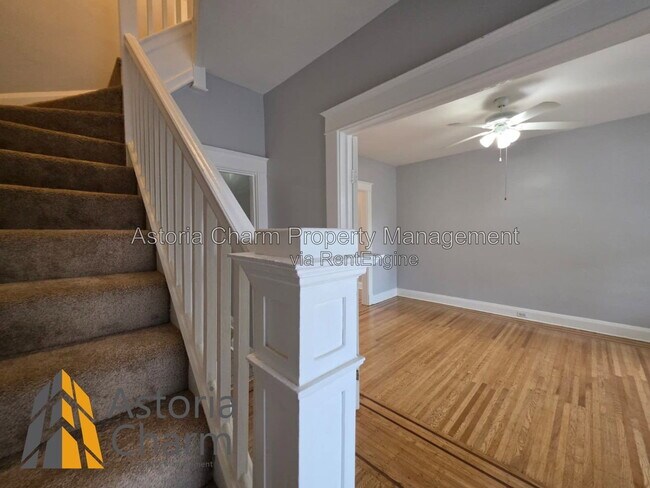 Building Photo - 3016 Pelham Ave