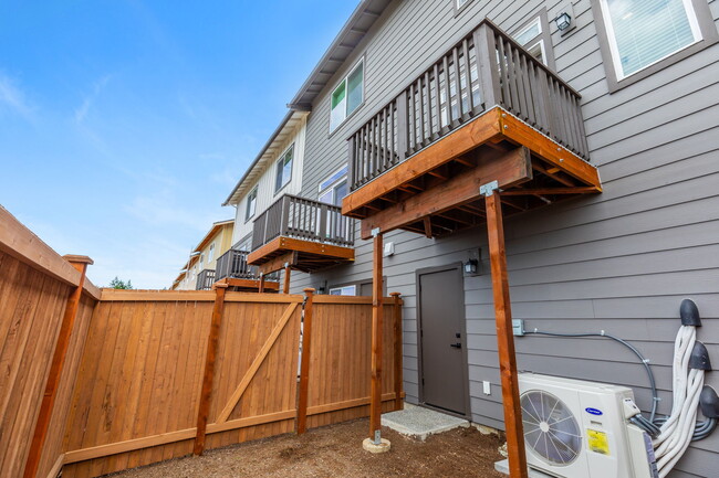 Building Photo - 14707 87th Ave SE