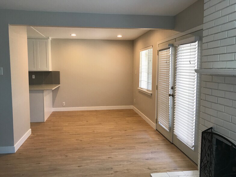Dining Room - 540 Monica Ln