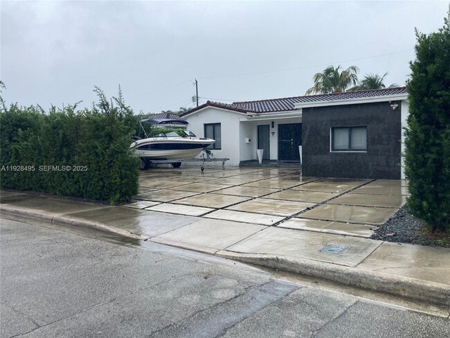 Building Photo - 7524 Mutiny Ave