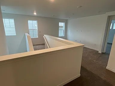 Building Photo - 2268 Cresent Cir E