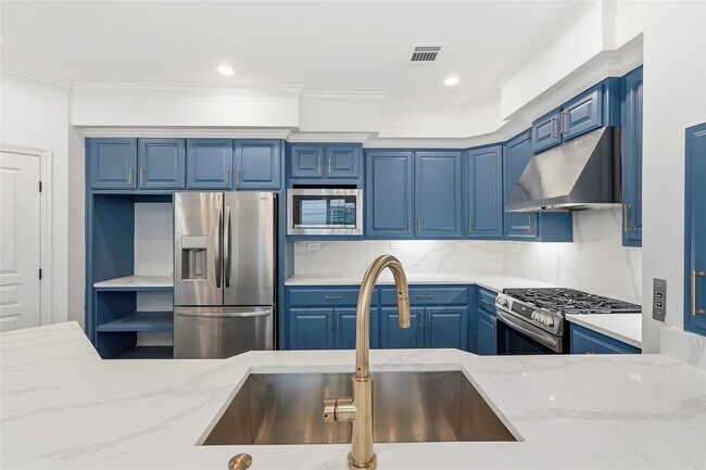 Building Photo - 1528 Birdsall St