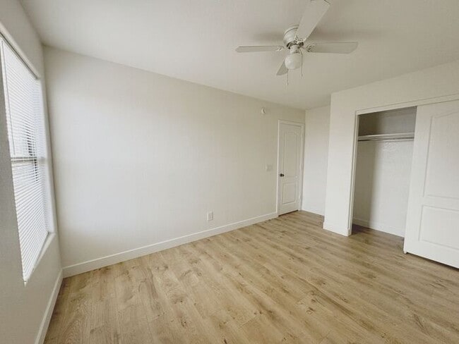 Building Photo - MOVE IN SPECIALS!! 15 DAYS RENT FREE!! Wonderful large, 4 br 2.5 ba family home in Johnson Ranch