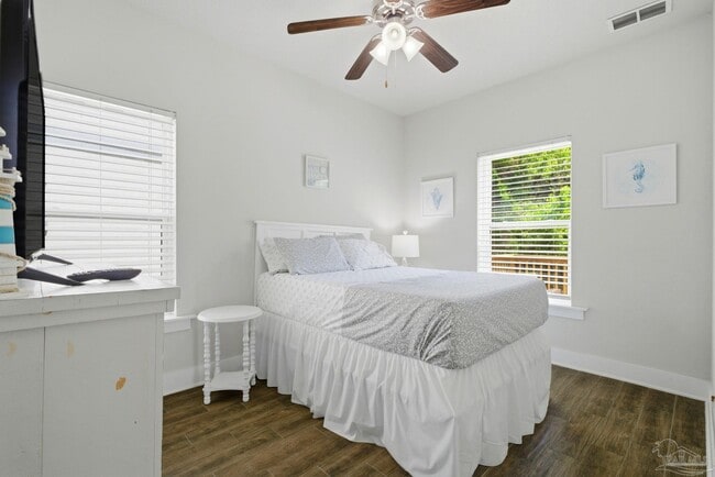 Building Photo - 7967 Double Gate Dr