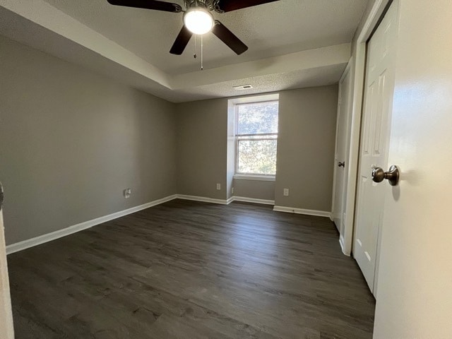 Building Photo - 9530 Shannon Green Dr