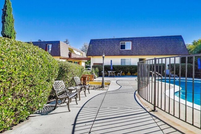 Building Photo - 1283 Ayala Dr