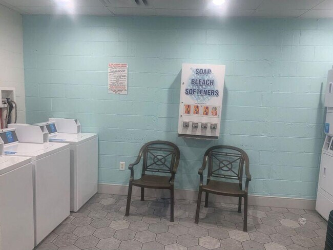 Building Photo - 2401 S Ocean Blvd