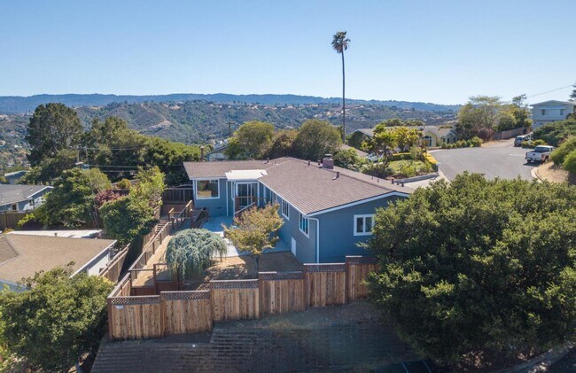 Building Photo - 15 Buckland Ct