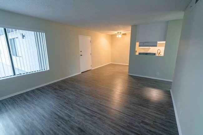 Interior Photo - 17211 Chatsworth Street