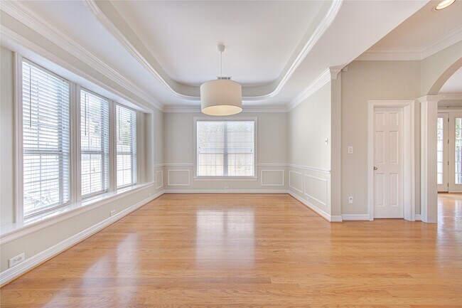 Building Photo - 2124 Nantucket Dr