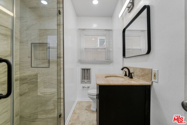 Building Photo - 10620 Holman Ave