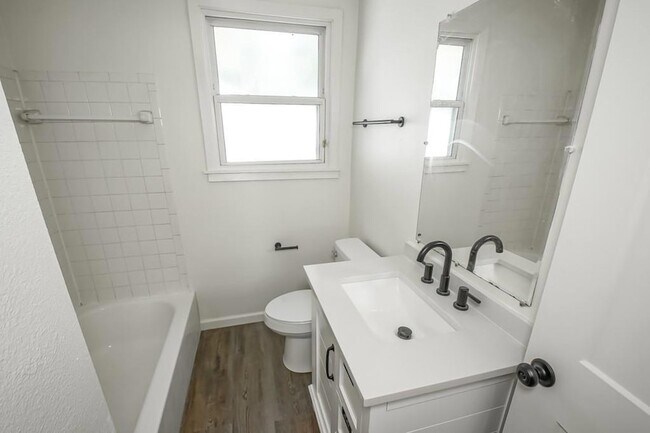 Building Photo - 3133 41st St