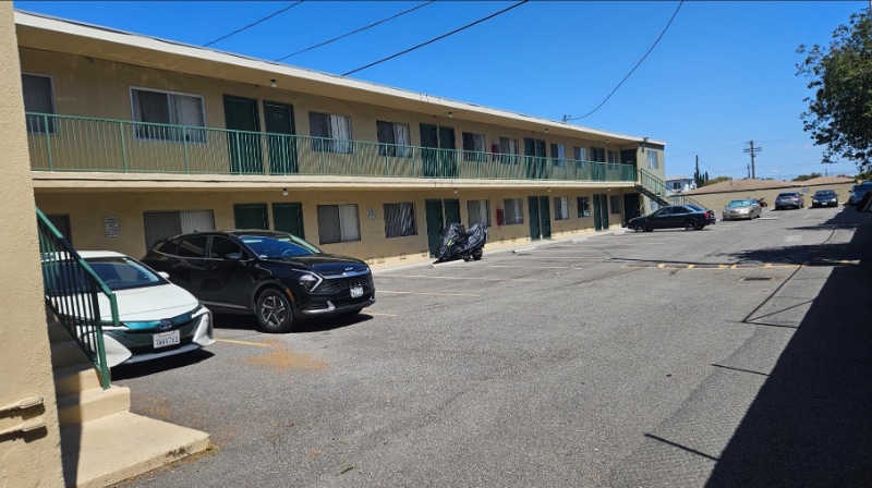 Building Photo - 14926 Hawthorne Blvd