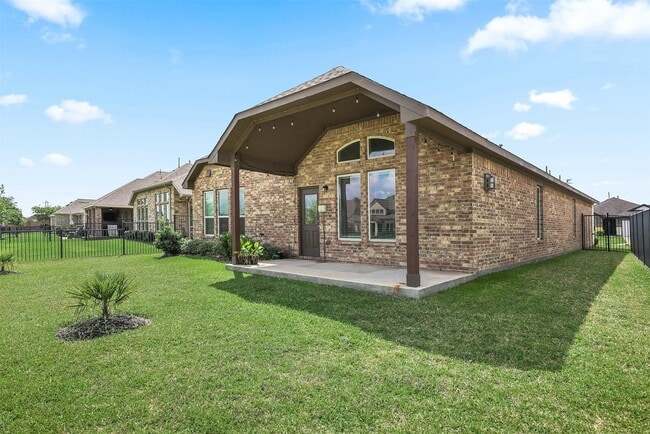 Building Photo - 2733 Arbor Edge Crossing